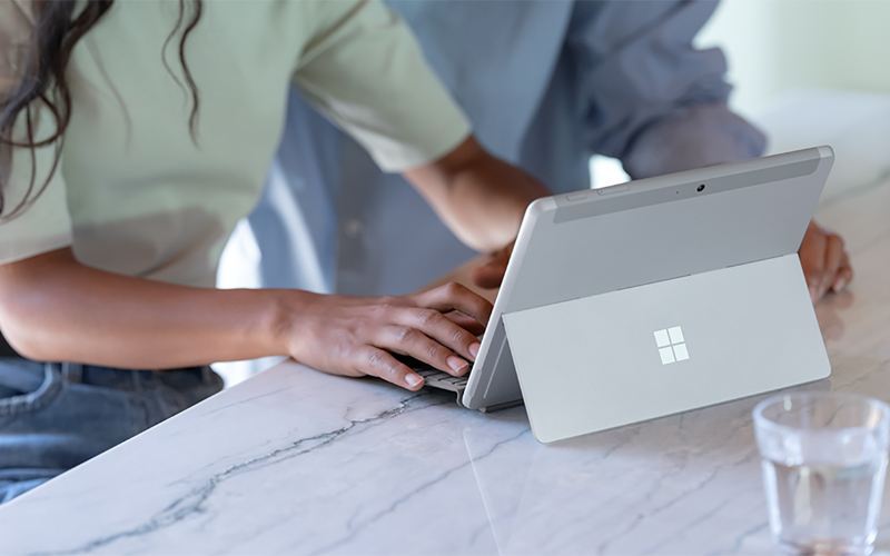 Surface Go 3 | 觸控螢幕輕巧平板電腦| Microsoft 特約網上商店| 香港